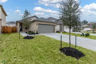 18499 Sunrise Maple Dr, Conroe, TX 77316 - Photo 2