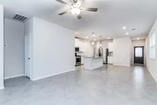 18499 Sunrise Maple Dr, Conroe, TX 77316 - Photo 8