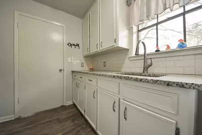 427 Sikes Road, Bellville, TX 77418 - Photo 16