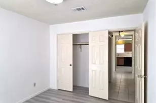 17006 Dusty Mill Dr E, Sugar Land, TX 77498 - Photo 34