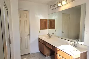 17006 Dusty Mill Dr E, Sugar Land, TX 77498 - Photo 36
