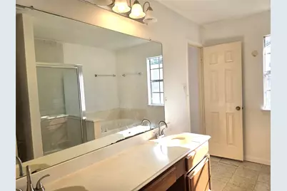 17006 Dusty Mill Drive E, Sugar Land, TX 77498 - Photo 28