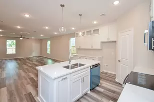 788 Lucky St, Houston, TX 77088 - Photo 12