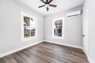 1312 Jack Johnson Blvd, Galveston, TX 77550 - Photo 12