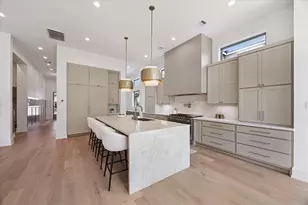 710 E 18th St, Houston, TX 77008 - Photo 4