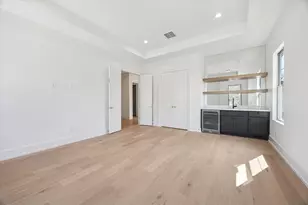 710 E 18th St, Houston, TX 77008 - Photo 26