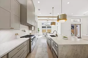 710 E 18th St, Houston, TX 77008 - Photo 16