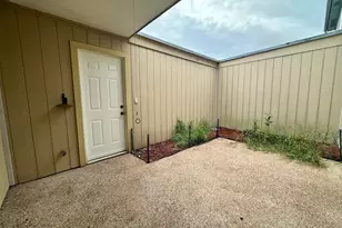 541 Longmeadow St, Beaumont, TX 77707 - Photo 22