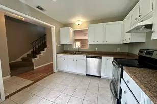 541 Longmeadow St, Beaumont, TX 77707 - Photo 10