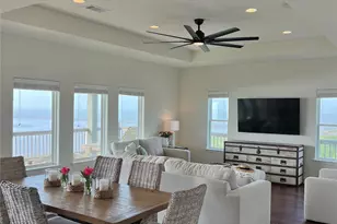 802 18th St St, Port Bolivar, TX 77650 - Photo 12