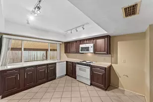 3319 Meadowview Dr, Missouri City, TX 77459 - Photo 6