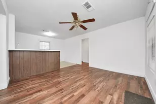 132 Hoffman St, Houston, TX 77020 - Photo 10