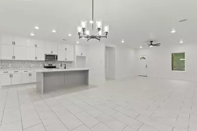 708 Azalea Street, Waller, TX 77484 - Photo 4