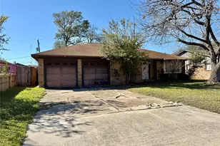 4523 Hemlock Dr, Baytown, TX 77521 - Photo 14