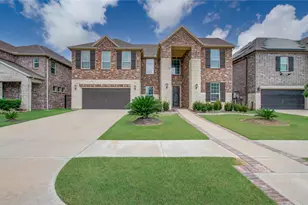 66 Zenith Ln, Sugar Land, TX 77498 - Photo 4