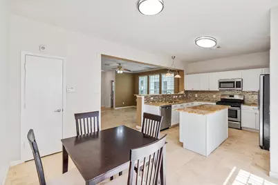 8011 Fisher Glen Lane, Houston, TX 77072 - Photo 12
