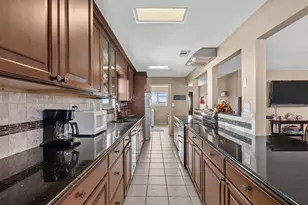 517 Swordfish Ln, Surfside Beach, TX 77541 - Photo 18