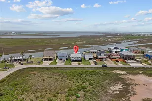 517 Swordfish Ln, Surfside Beach, TX 77541 - Photo 4