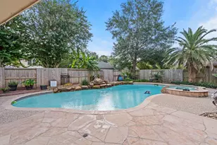 7414 Starbridge Dr, Houston, TX 77095 - Photo 36