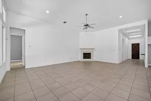 13326 Lake Chesdin Rd, Houston, TX 77044 - Photo 6