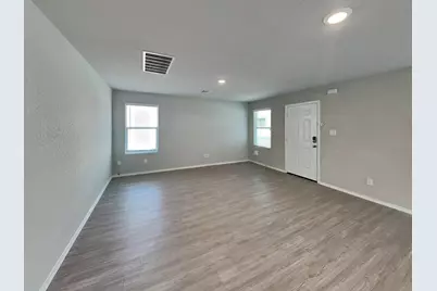 10622 Varmus Drive, Converse, TX 78109 - Photo 2