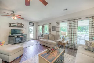 111 Sequoia Dr, Livingston, TX 77351 - Photo 8