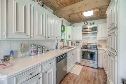 111 Sequoia Drive, Livingston, TX 77351 - Photo 18