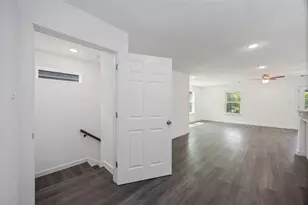 8412 De Priest St, Houston, TX 77088 - Photo 4