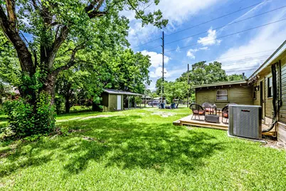 1604 Avenue P, Huntsville, TX 77340 - Photo 44