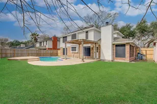 2211 S Mission Cir, Friendswood, TX 77546 - Photo 36