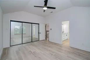 2211 S Mission Cir, Friendswood, TX 77546 - Photo 28