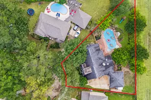 2526 Stephens Grant Dr, Sugar Land, TX 77479 - Photo 2
