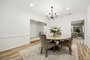 2526 Stephens Grant Dr, Sugar Land, TX 77479 - Photo 4