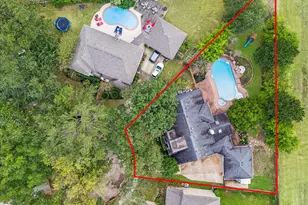 2526 Stephens Grant Dr, Sugar Land, TX 77479 - Photo 2