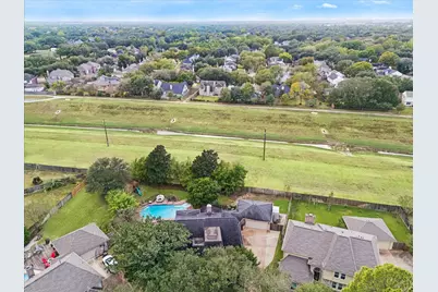2526 Stephens Grant Drive, Sugar Land, TX 77479 - Photo 12
