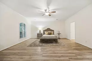 2526 Stephens Grant Dr, Sugar Land, TX 77479 - Photo 10
