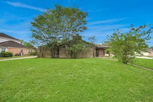 8227 Ivan Reid Dr, Houston, TX 77040 - Photo 2
