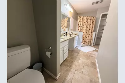 726 Country Place Drive #B, Houston, TX 77079 - Photo 18