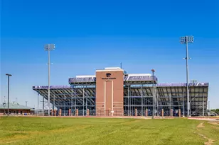 8 Robin Ct, Angleton, TX 77515 - Photo 38