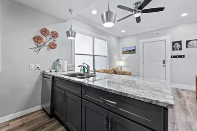 412 Drew Street, Houston, TX 77006 - Photo 12