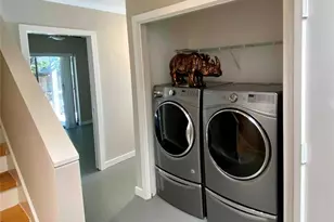 823 Robin St, Houston, TX 77019 - Photo 16