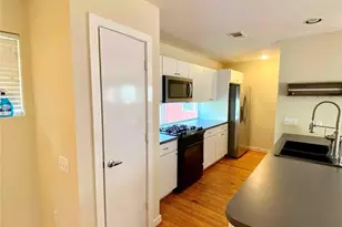 823 Robin St, Houston, TX 77019 - Photo 6