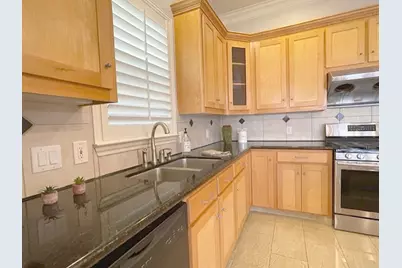 3738 Elizabeth Court, Houston, TX 77025 - Photo 10
