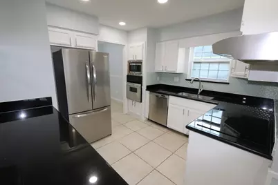 12615 Huntington Venture Drive, Houston, TX 77099 - Photo 10