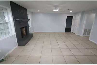 12615 Huntington Venture Drive, Houston, TX 77099 - Photo 8