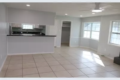 12615 Huntington Venture Drive, Houston, TX 77099 - Photo 6