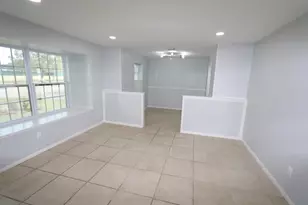 12615 Huntington Venture Dr, Houston, TX 77099 - Photo 2