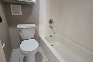 15534 Zabolio Dr, Houston, TX 77598 - Photo 10