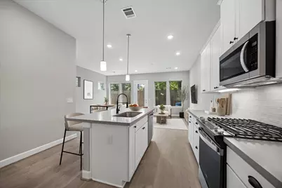 5215 Amber Sunrise Drive, Houston, TX 77018 - Photo 12