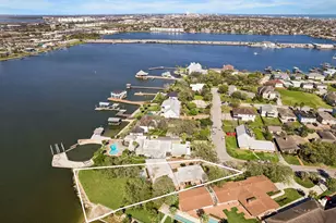 1505 Driftwood Ln, Galveston, TX 77551 - Photo 16